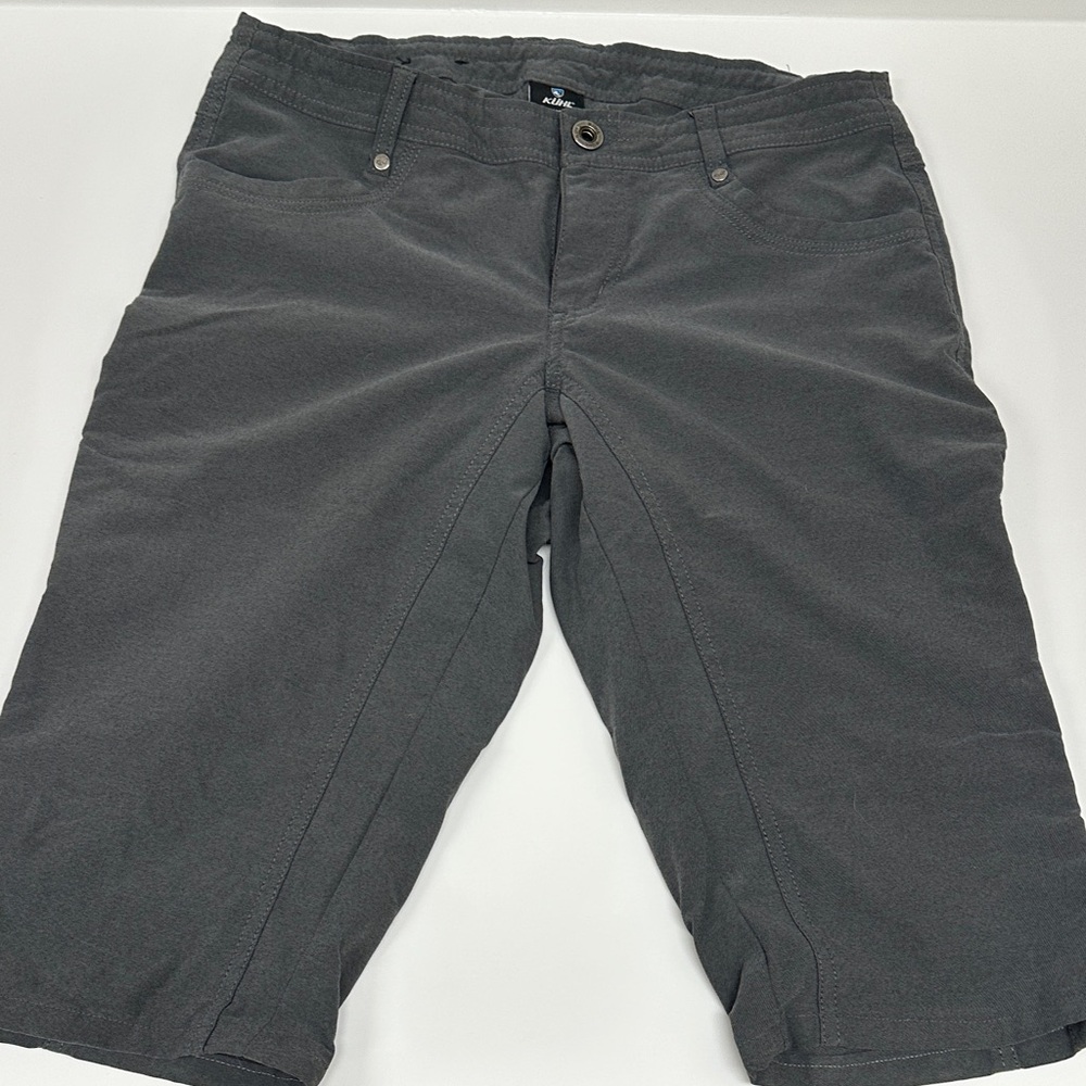 Khul Trekr Kapri women’s charcoal gray size 6 short